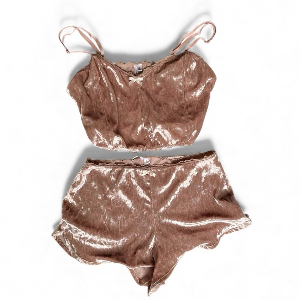 Size small fashion nova feeling soft pajama set tan
